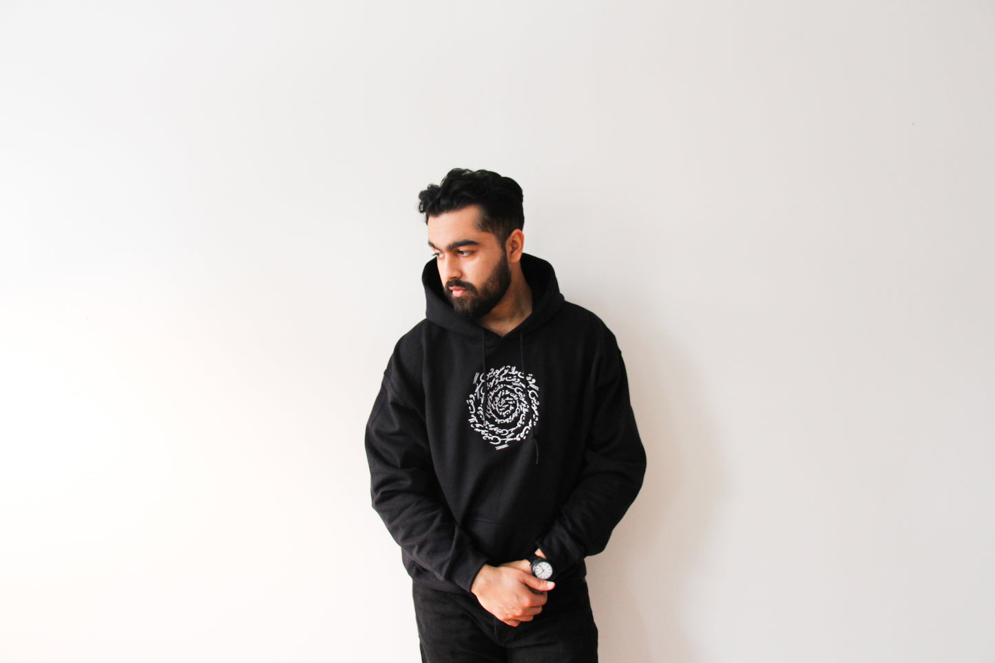 Black Unisex Spiral Hoodie - Waqt Mila Tou Sochaingay