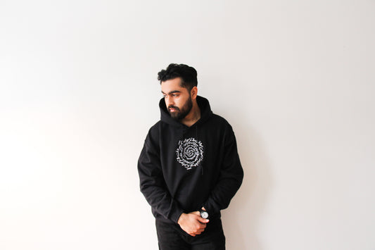 Black Unisex Spiral Hoodie - Waqt Mila Tou Sochaingay